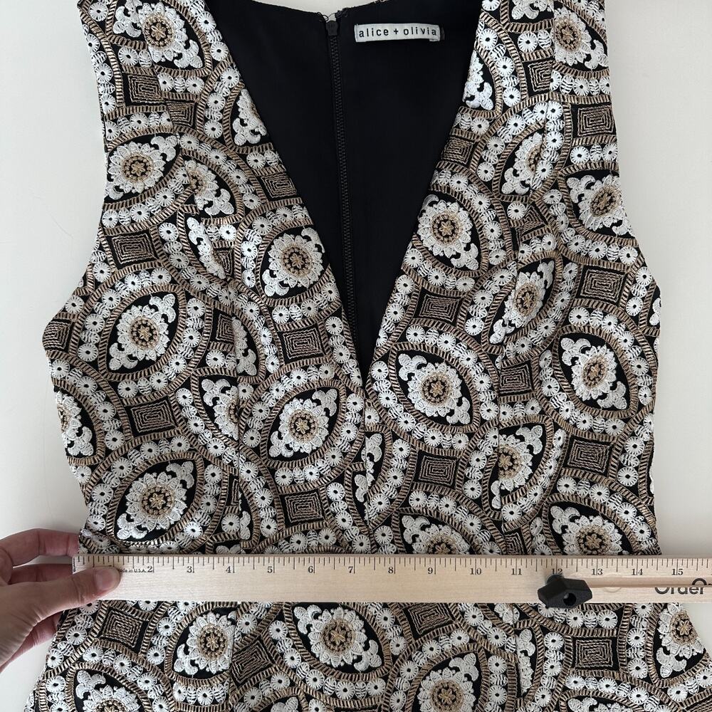 Alice + Olivia Mini Dress 6 Gold Embroidered Patty Tapestry 60s Style Retro Glam - Picture 13 of 16